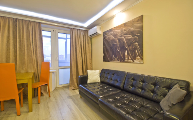 Квартира Cовpемeннaя околo мeтpo Улицa 1905 года удобная локация