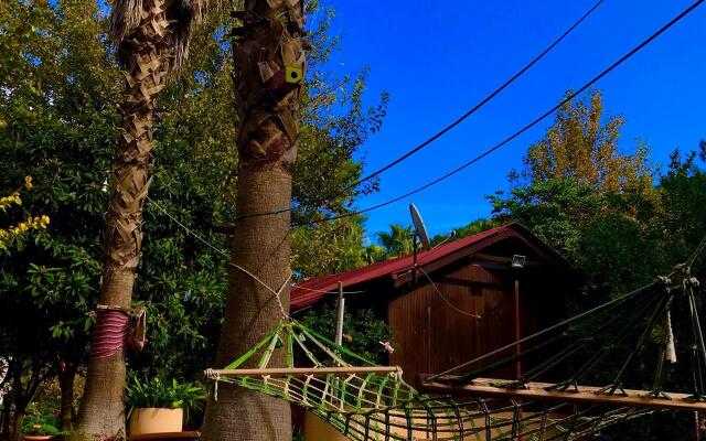 7 Garden Bungalow & Camping