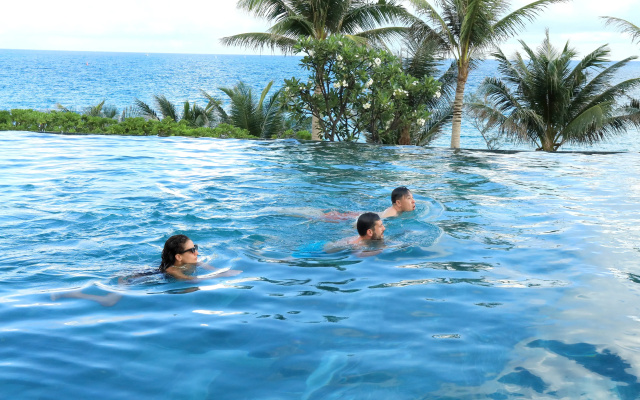 Отель Orson Hotel & Resort Con Dao