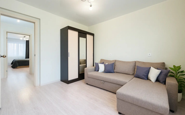 Квартира полноценная двухкомнатная на Платона Кляты 25