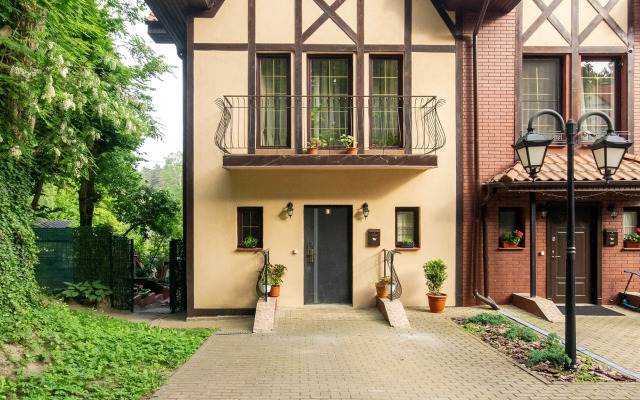 Апартаменты Кайрос с видом на озеро