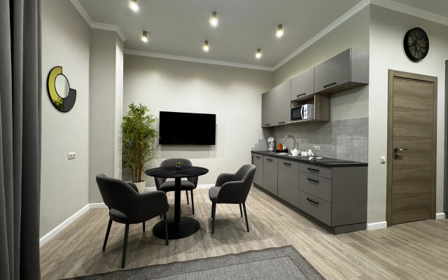 Апартаменты  Apart SV4 Цоколь Раушен Престиж