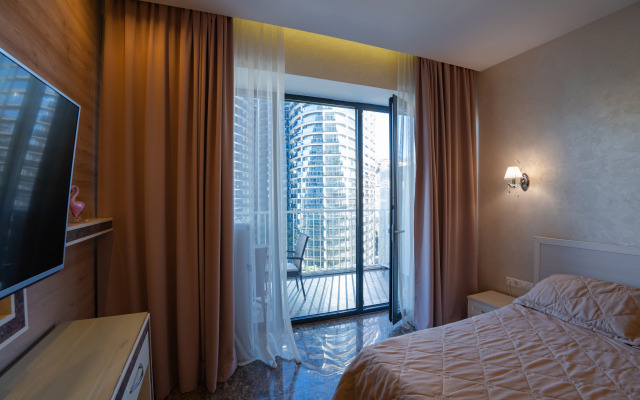 Апартаменты студия с видом на город