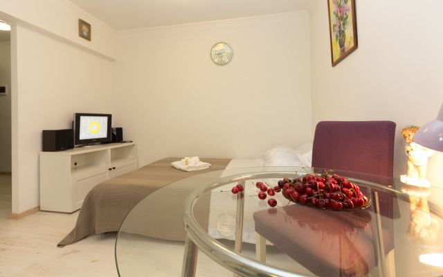 Na Kastanayevskoy 3 Apartment