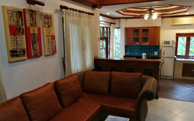 Polina Park Mini Hotel