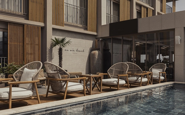 En Vie Beach Boutique Hotel