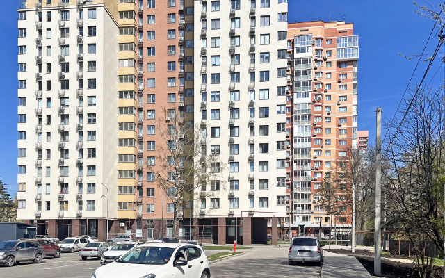 Kvartira Uutnaa Studia Radom s Parkom Puskina