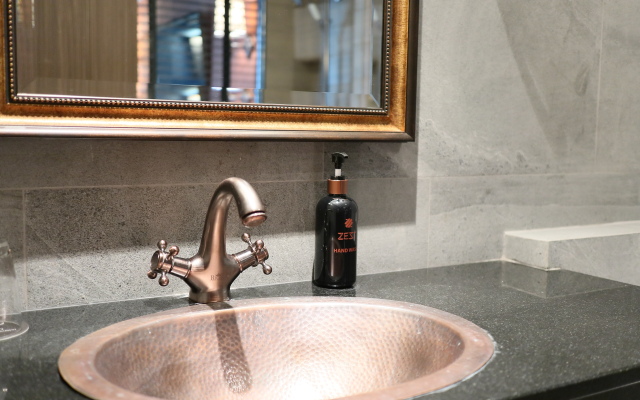 The Coach Hotel Sukhumvit / Asok BTS Bangkok by Compass Hospitality