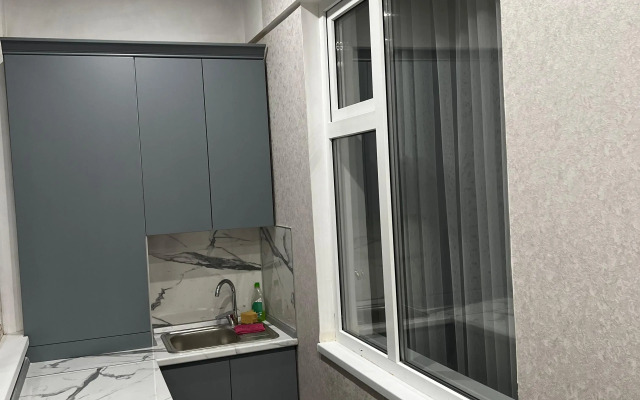 V Vysotke Flat