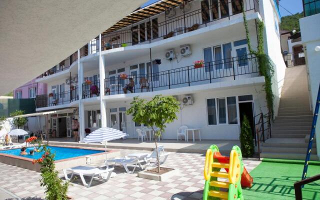 Moryak Guest House