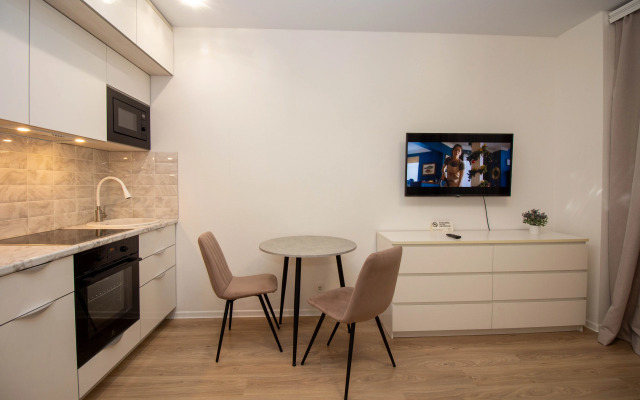 Uyutnaya Studiya V Novom Dome Apartments