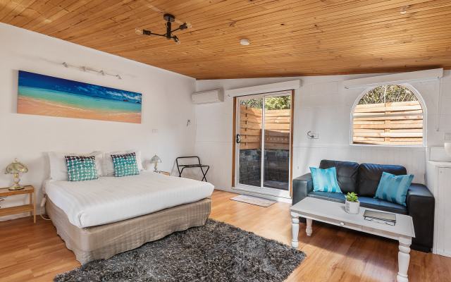 Long Beach House Apartments