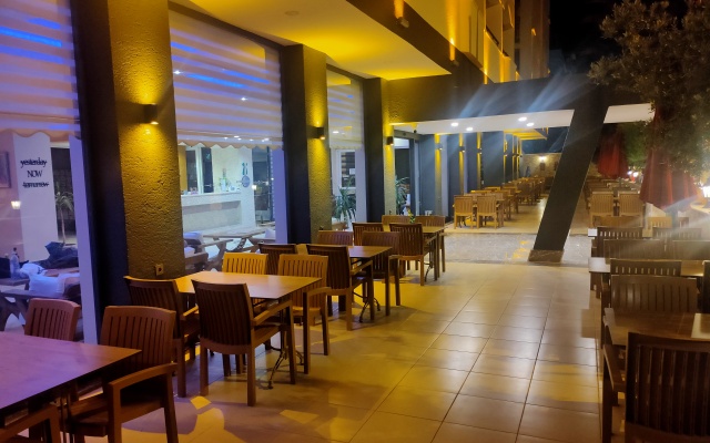 Altinersan Altinkum Didim Hotel