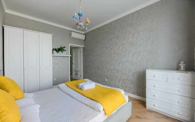 3-Komnatnaya v Tsentre Goroda Flat