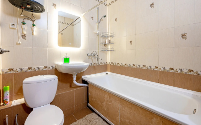 Bukharestskaya 118k3 Bol'shiye Apartments