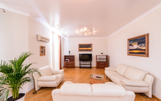 Na 5-m Voykovskom Apartments