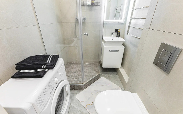 Na prospekte Nezavisimosti, 88 Flat