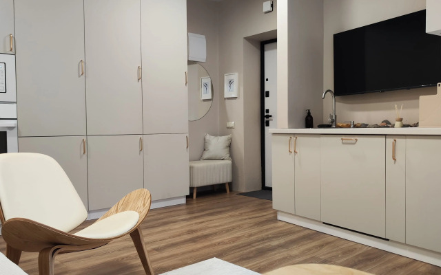 Dizaynerskaya dvushka u morya Flat