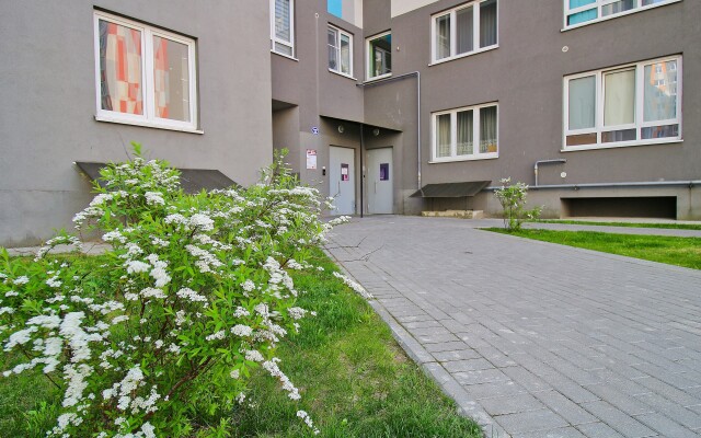 Na Ulitse Starshiny Dadayeva 68 Apartments