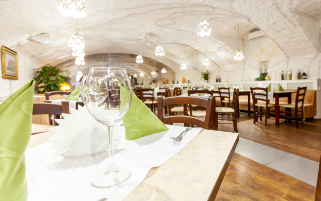 Bristol-Zhiguli Hotel