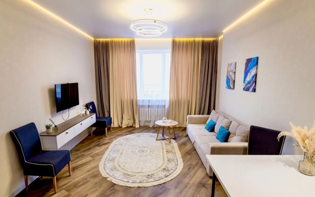 Udobnaya v Tsentre Goroda Flat