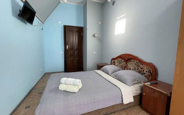 V Yalte Na Ulitse Drazhinskogo 23v Guest house