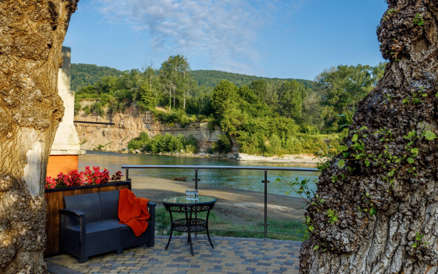 Гостевой дом Терем у реки