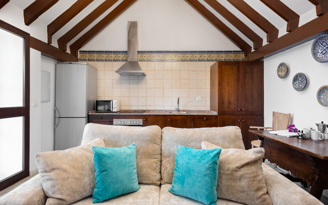 SUITES CORTIJO FONTANILLA Apart hotel