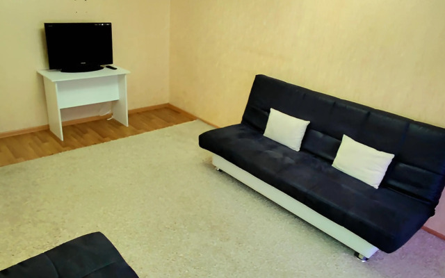 Квартира Трехкомнатная в Центре Города Набережные Челны