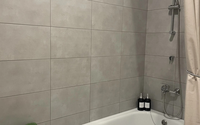 Квартира Просторная на Курсантов Кировцев