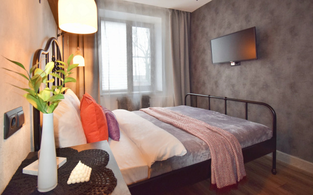 Dizaynerskaya Dvukhkomnatnaya Kvartira v Kronshtadte Apartments