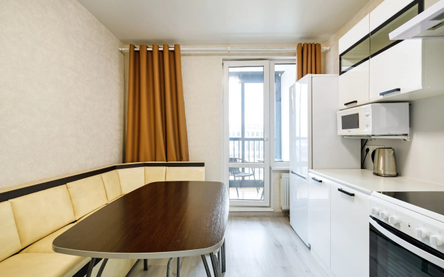 Komfort Ryadom S Morem Flat