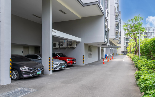 Cassia Residences ot Continent Apartments