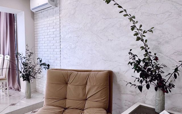 Milaya Dvushka Na Tsvetnom Bulvare Flat