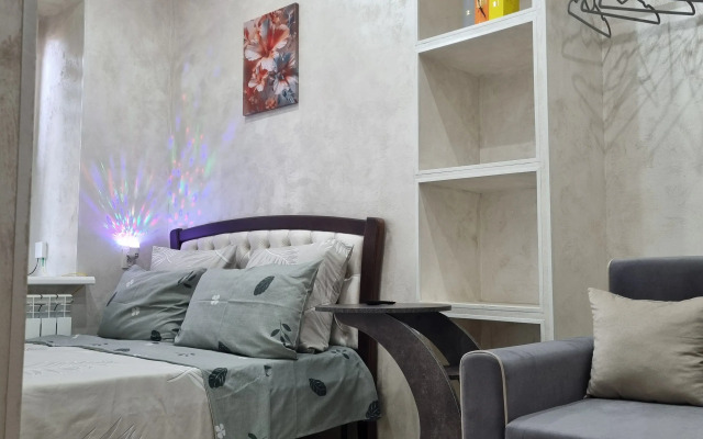 Na Sobornoy м Tsvetnike Flat