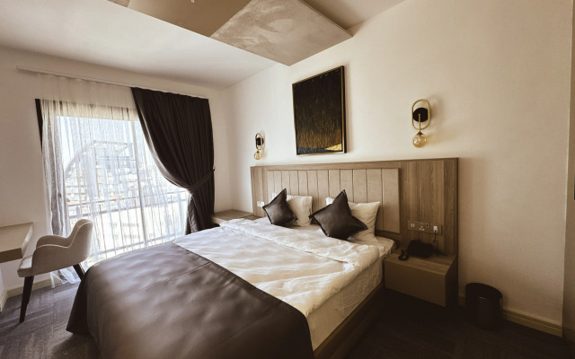 Dorana Art Hotel