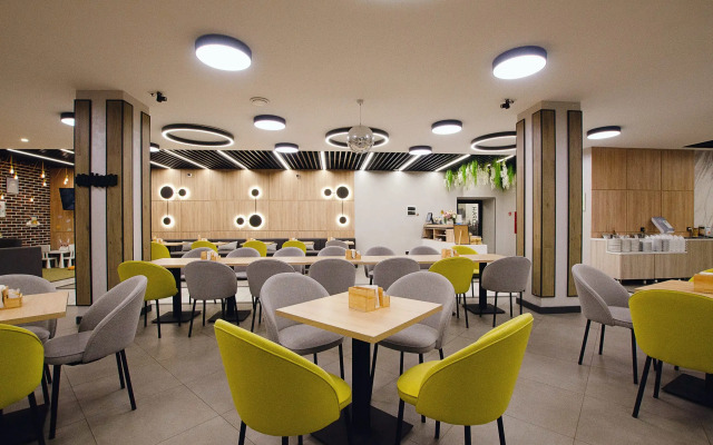 Отель Амакс Сафар