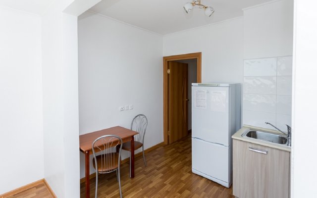 Апартаменты 1-ком. квартира на Емельянова 35А (3)