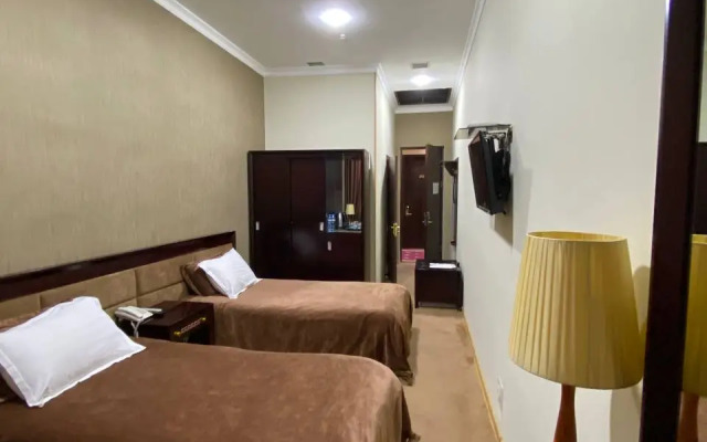 Hamkor Hotel