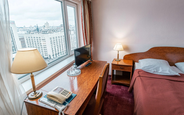 Отель Академическая