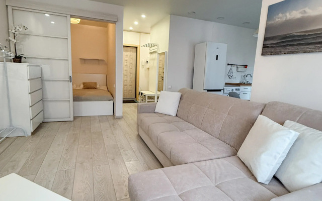 Апартаменты Просторная квартира Новомарьинская