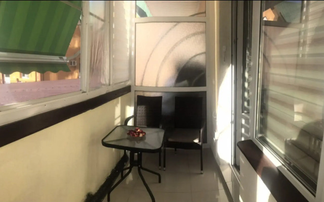Na Ulitse Prosvescheniya 85b Flat