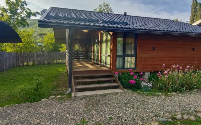 Dacha Karamel Guest House