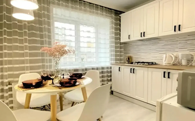 Flat na Ulitse Pavlyukhina 118