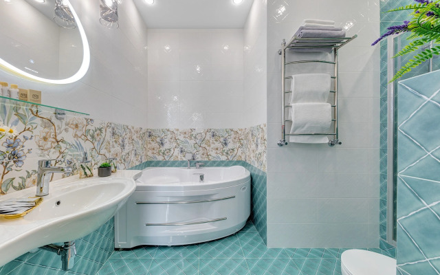 Апартаменты Люкс с большой ванной и видом на горы Sea Breeze & SPA