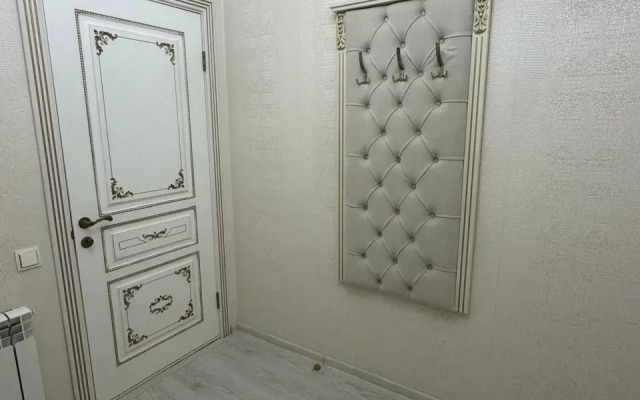 Apartment on Navaginskaya 3