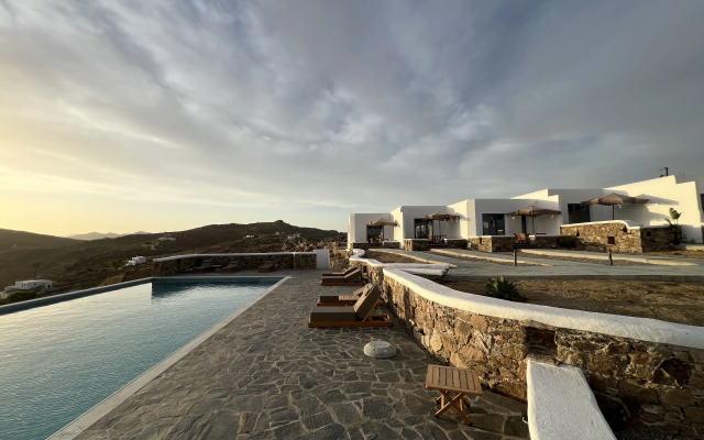 Thronos Suites Hotel