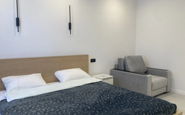 Beliy Sokol Flat