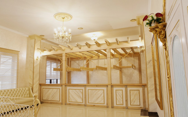 Отель Гранд Лион