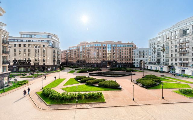 Апартаменты на парадной с фонтанами